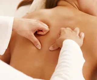 Quiropráctica titulada