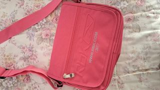 Bolso deportivo Reebok rosa