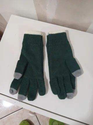 Guanti New Era nuovi