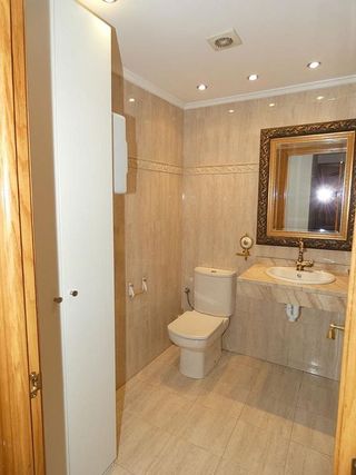 Local comercial en venta en Indautxu en Bilbao