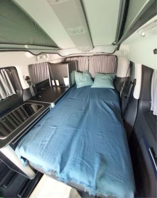 Peugeot Traveller 2020