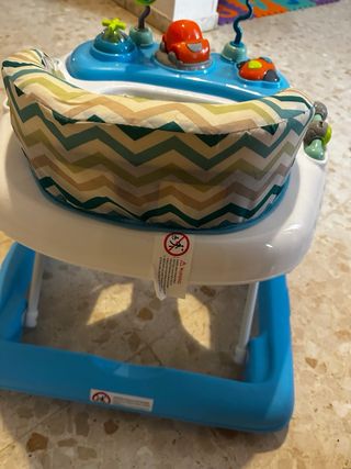 Andador bebe corre pasillos