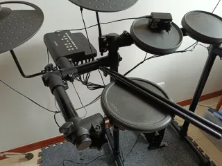 Yamaha DTX con extras