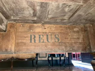 Billar antiguo de madera