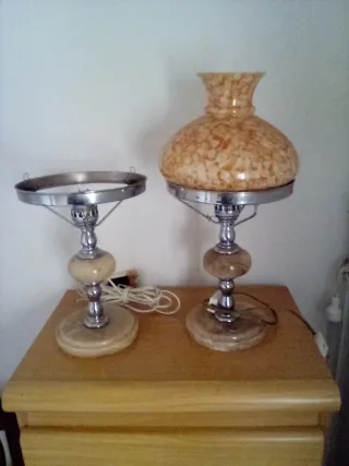 Pareja de lamparitas de noche antiguas