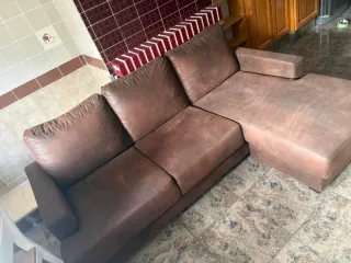 Sofá chaise longue 3 plazas marrón