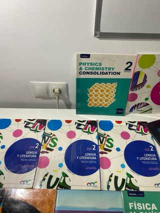 Geografía e Historia 2.º ESO - Andalucía (Somos...