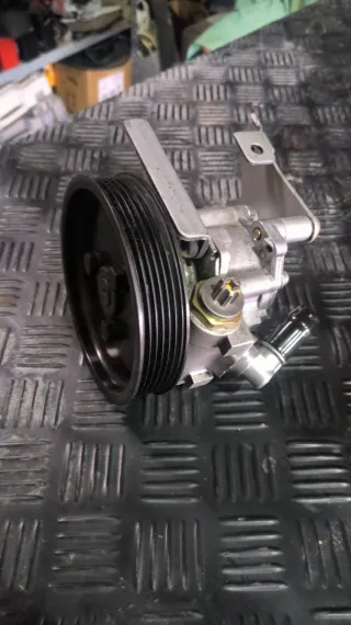 Bomba dirección BMW E46