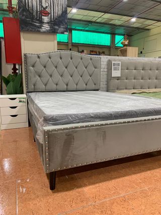 Cama JESSY Cabecero 135cm Terciopelo Gris