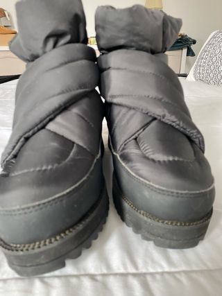 Botas UGG Negras Impermeables Talla 38