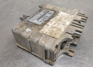 030906027ak centralita motor uce seat arosa 404422