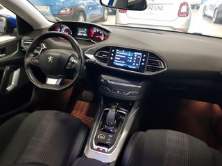 Peugeot 308 2021 - 3824LRY