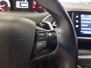 Peugeot 308 2021 - 3824LRY