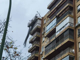 Pescante o Jirafa para guindola electrica y manual