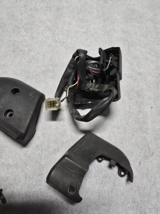 Botoneras Aprilia Atlantic 125 (2005)