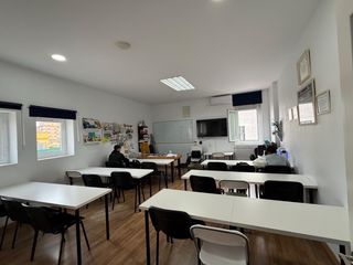 ALQUILER Oficina en ed. Línea Real. 35m2.