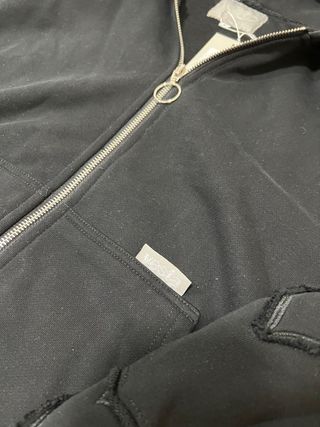 Sudadera VestaGarments Negra con Cremallera