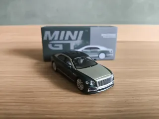 Mini GT Bentley Flying Spur 1:64