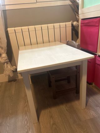 Mesa y silla infantil