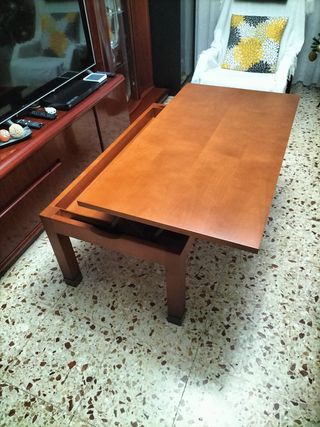Mesa de centro abatible de madera