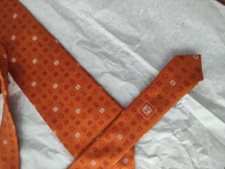 Corbata LOEWE 100% seda naranja