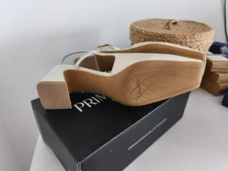 Sandalias blancas tacón Slingback