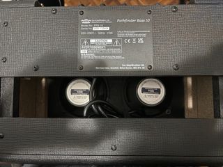 Bajo Epiphone EB-3 Negro y Amplificador Pathfinder