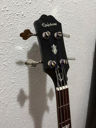 Bajo Epiphone EB-3 Negro y Amplificador Pathfinder