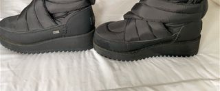 Botas UGG Negras Impermeables