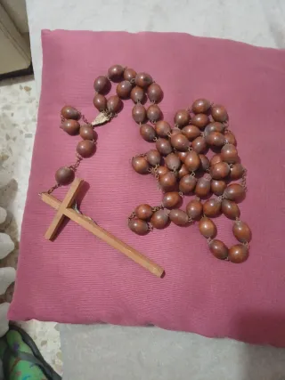 Rosario Antiguo Madera.1'39 cm aprox Largo