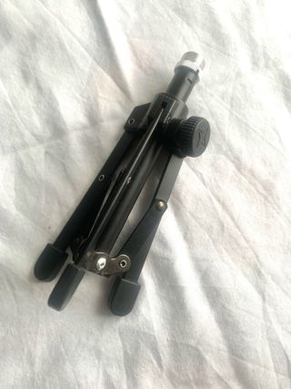 Mini treppiede microfono