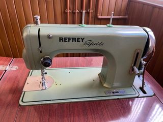 Máquina de coser Refrey Preferida