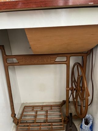 Máquina de coser Refrey Preferida