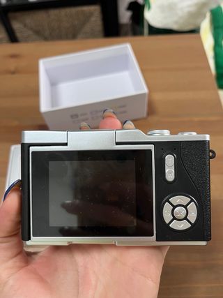 Cámara Digital LK-007 Pantalla Abatible