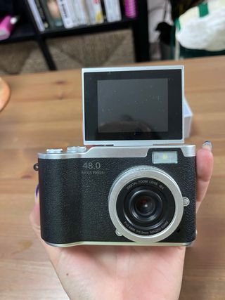 Cámara Digital LK-007 Pantalla Abatible