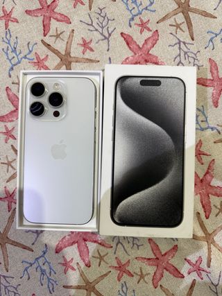 iPhone 15 Pro 128GB Plata (un año de uso)