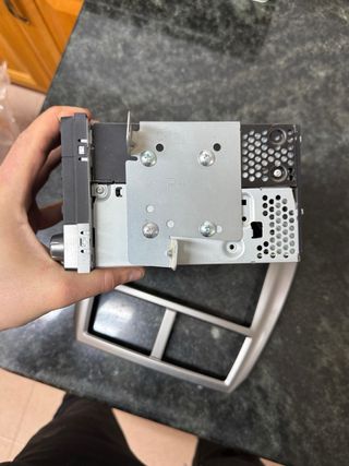 Radio y embellecedor Subaru Impreza 2010