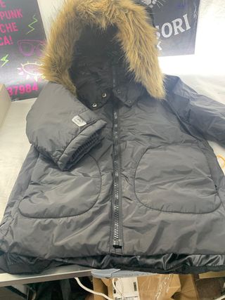 Giubbotto Zara con cappuccio in pelliccia