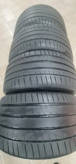 MICHELÍN PILOT SPORT 4S JUEGO COMPLETO PORSCHE 22"