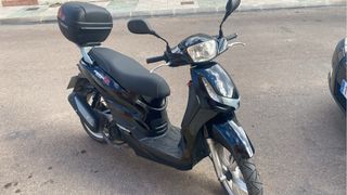 Peugeot Tweet RS 125cc Scooter Automática