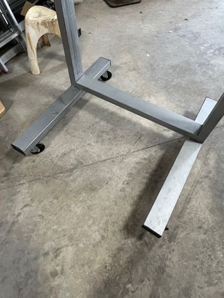 Expositor de pie para puertas