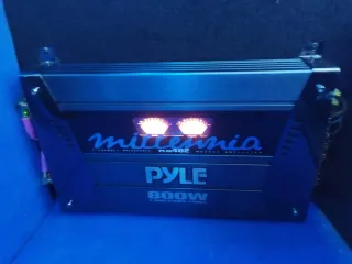 Equipo de música coche completo para maletero.