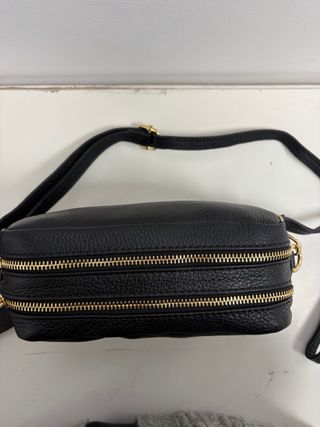 Tracolla in pelle nera