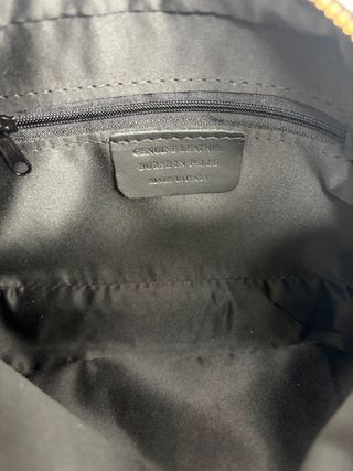 Tracolla in pelle nera