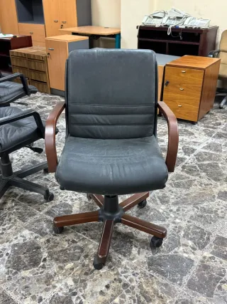 Silla de oficina o escritorio piel y madera