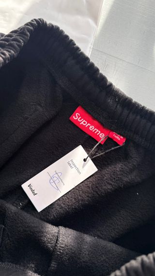 Pantalón Supreme Negro- Verificado Vinted