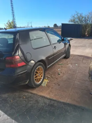 Volkswagen Golf 2003