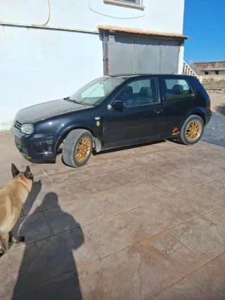 Volkswagen Golf 2003