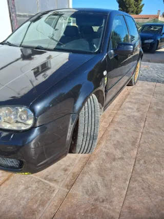 Volkswagen Golf 2003
