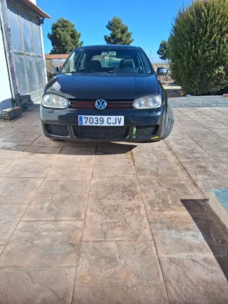 Volkswagen Golf 2003
